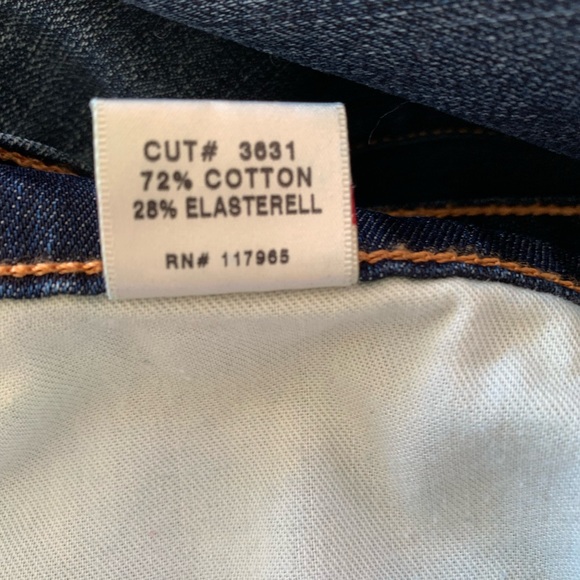 EUC J Brand Mid-Rise Flare Leg Blue Jeans Size 31 - Picture 4 of 8